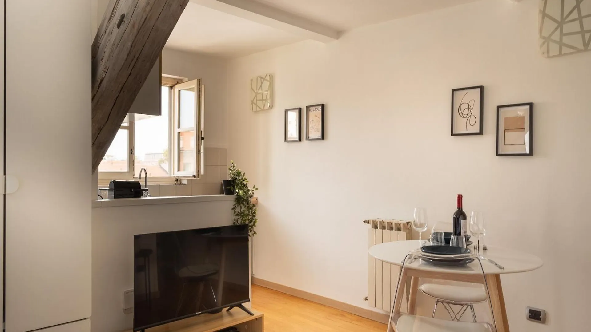 The Best Rent - Beautiful Apartment With Balcony In Porta Romana Milano Italien